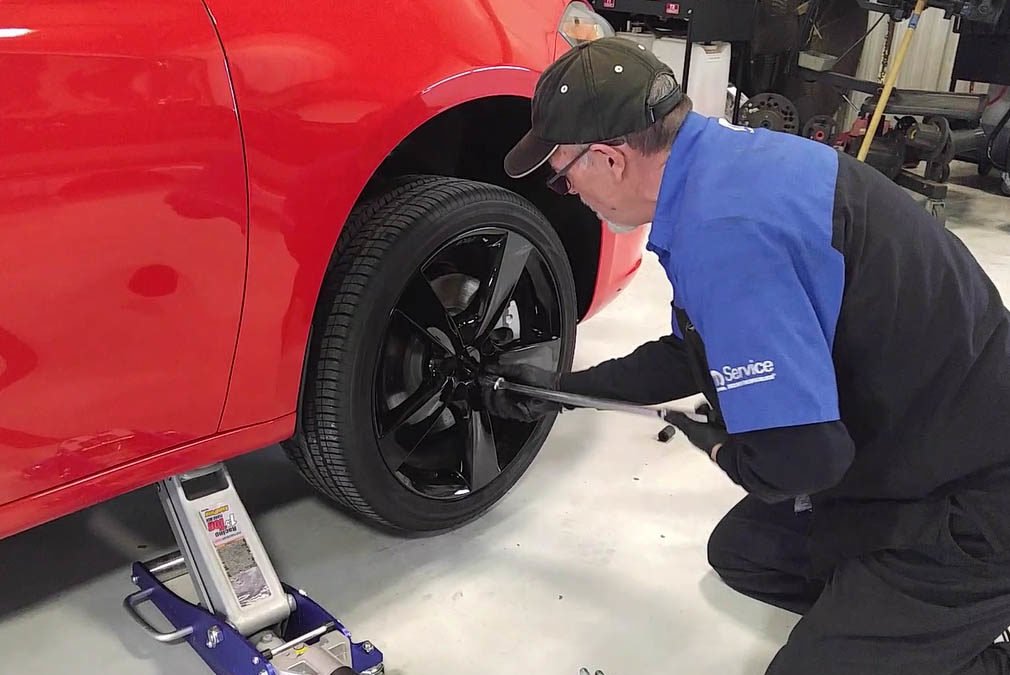 How To Change A Wheel: Video