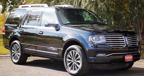 2017 Lincoln Navigator Vs 2017 Lexus LX 570
