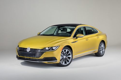 luxury AWD Sedan All new vw car