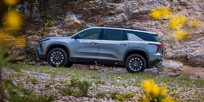 Chevrolet Traverse AWD and GMC Acadia AWD