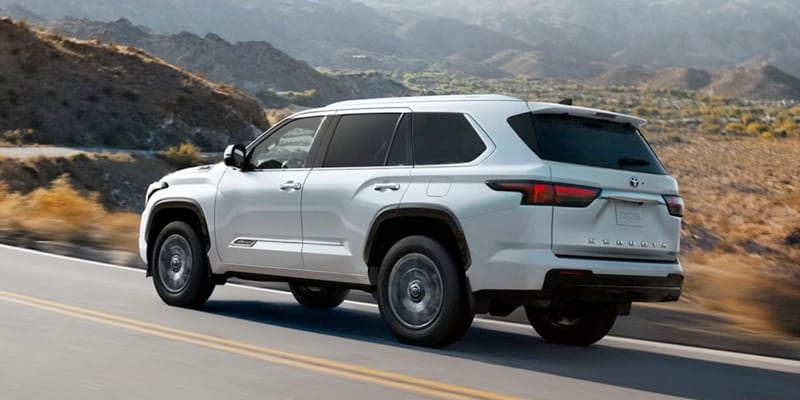 Toyota Sequoia i-FORCE MAX 4WD
